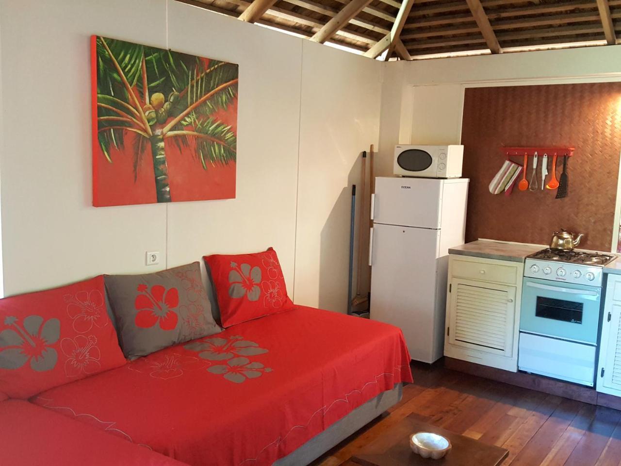 Poerani Moorea Exteriör bild